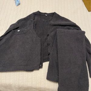 Uniqlo 3 piece matching set